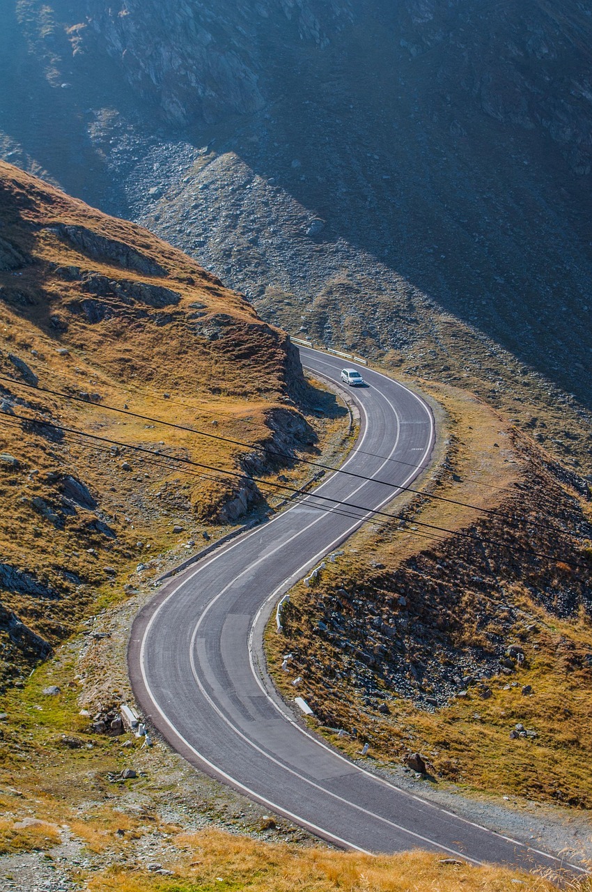 Route sinueuse parfait pour alpine a110